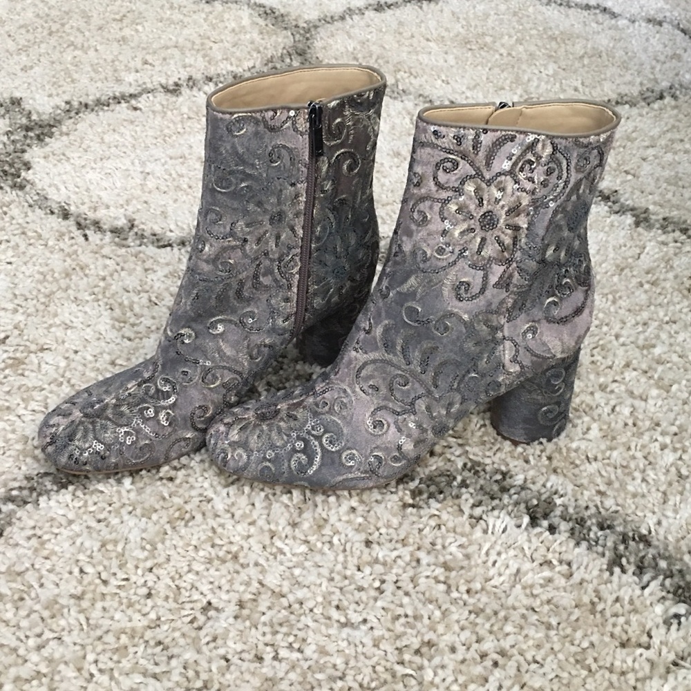 Marc Fisher Galella booties